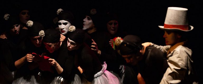 Las Galas del Difunto - Foto 1