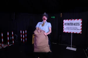 Photo of Sydney based actress Pamela Pilawa performing a family friendly theatre multilingual show