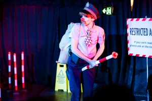 Photo of Sydney based actress Pamela Pilawa performing a family friendly theatre multilingual show