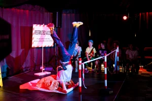 Photo of Sydney based actress Pamela Pilawa performing a family friendly theatre multilingual show